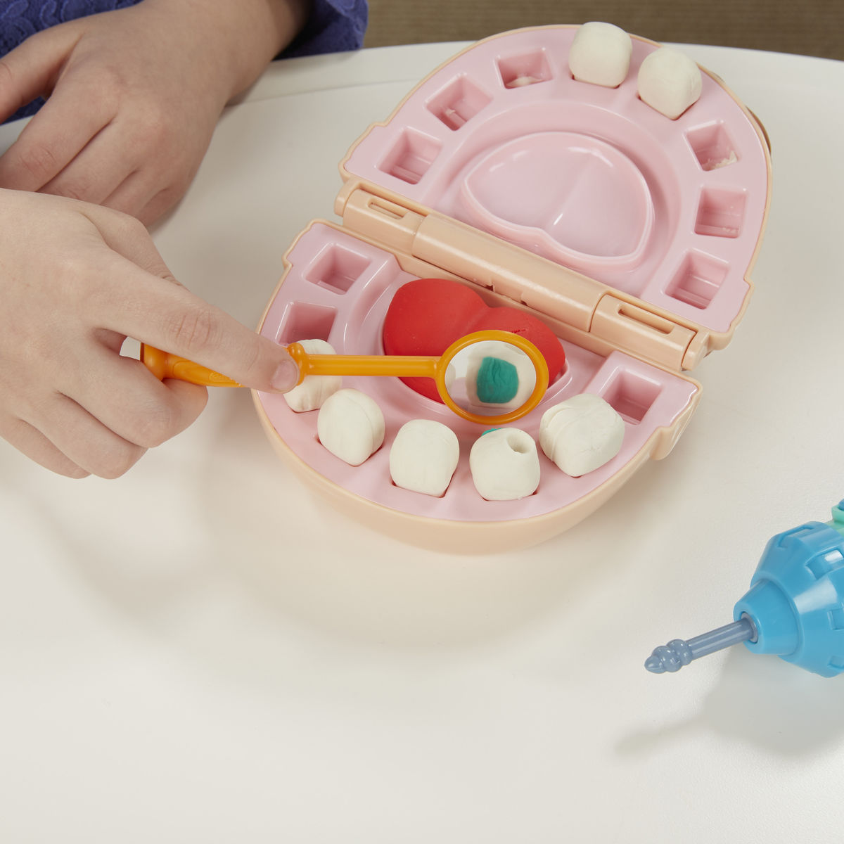 Play-Doh Drill 'n Fill-tandarts 3+