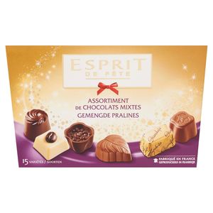 Chocolat noir assortiment ESPRIT DE FETE : la boite de 445g à Prix Carrefour